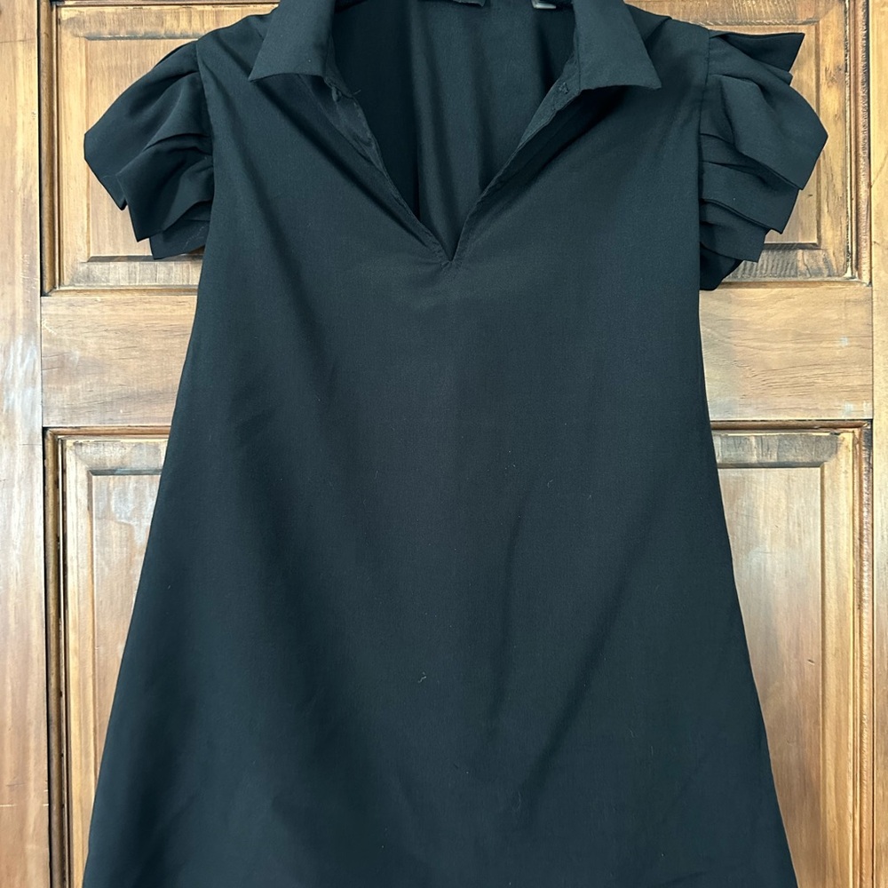 Tahari Black Puff Sleeve Top